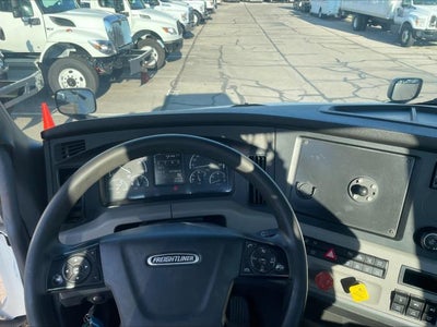 2021 Freightliner Cascadia Base