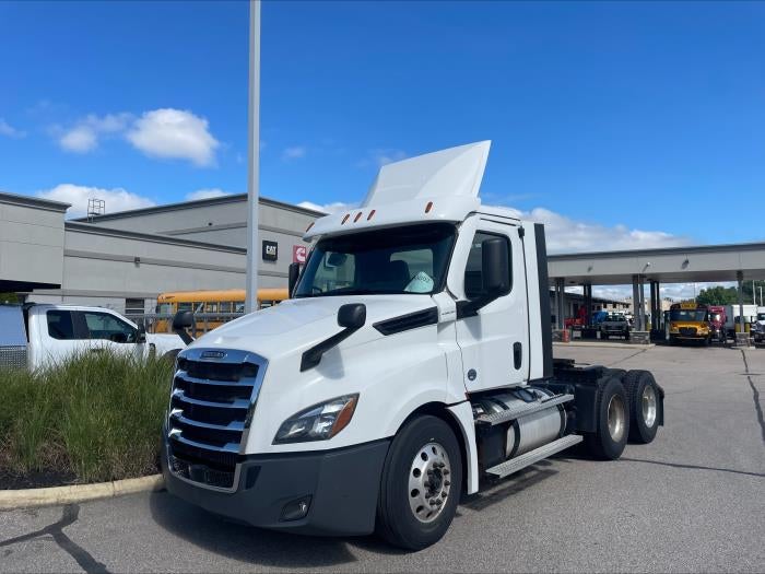 2021 Freightliner Cascadia Base