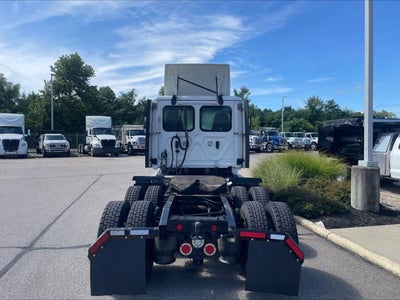 2021 Freightliner Cascadia Base