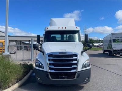 2021 Freightliner Cascadia Base
