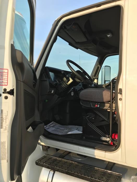 2021 International MV607 Base