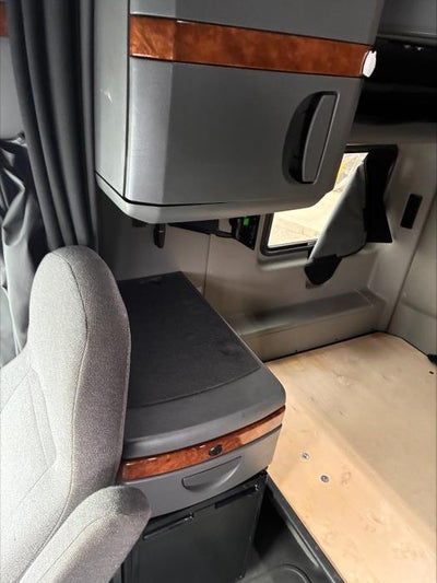 2022 International LT625 Base