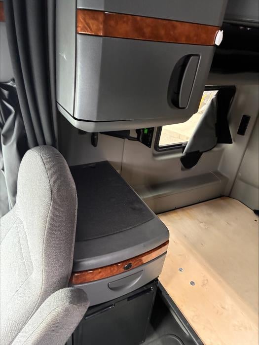 2022 International LT625 Base