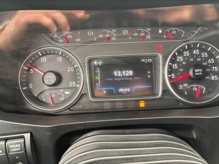 2022 International LT625 Base