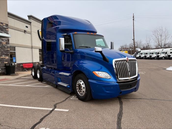 2022 International LT625 Base