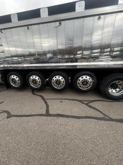 2026 International HX620 Base