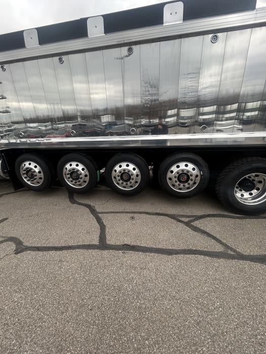 2026 International HX620 Base