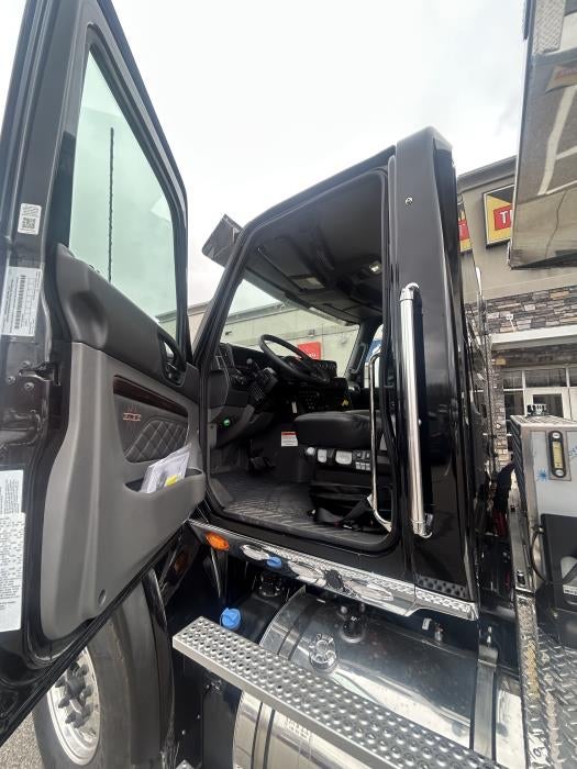 2026 International HX620 Base