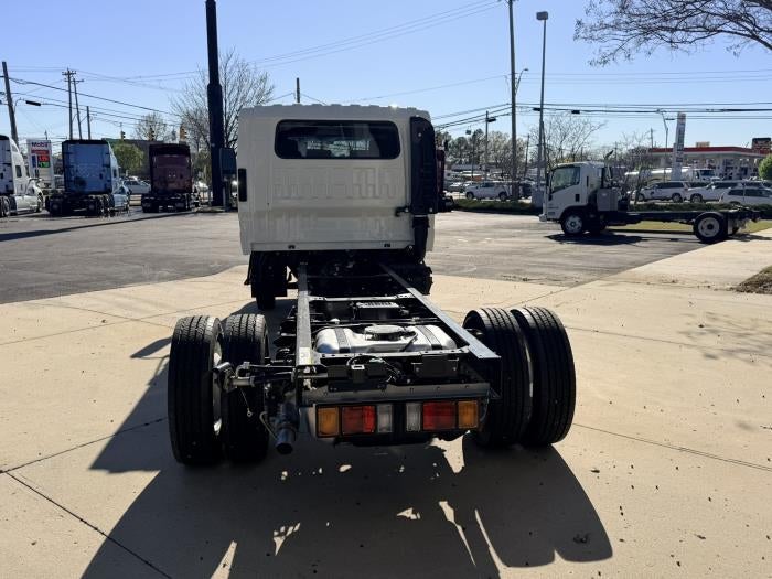 2027 Isuzu NPR-HD Base