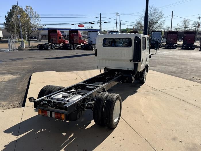 2027 Isuzu NPR-HD Base