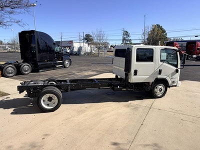 2027 Isuzu NPR-HD Base