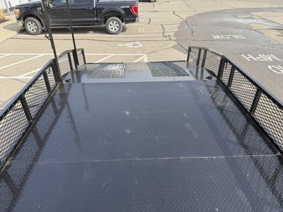 2025 Isuzu NPR-HD Base