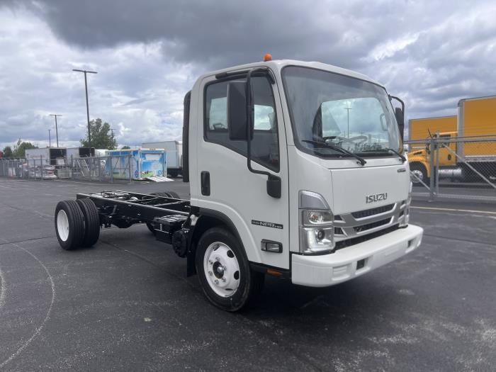 2026 Isuzu NPR-HD Base