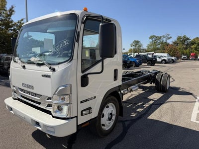 2027 Isuzu NRR Base