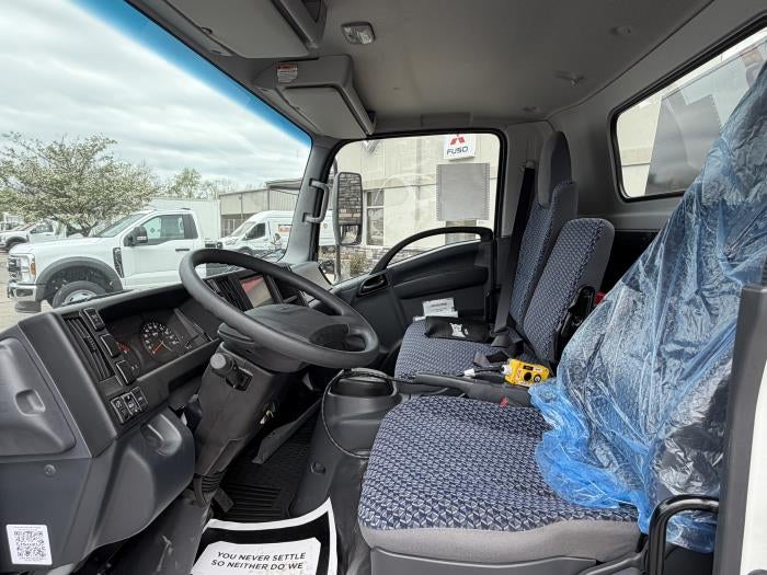 2025 Isuzu NRR XL