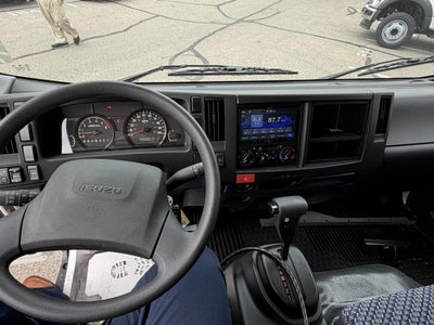 2025 Isuzu NRR XL
