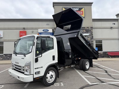 2025 Isuzu NRR XL
