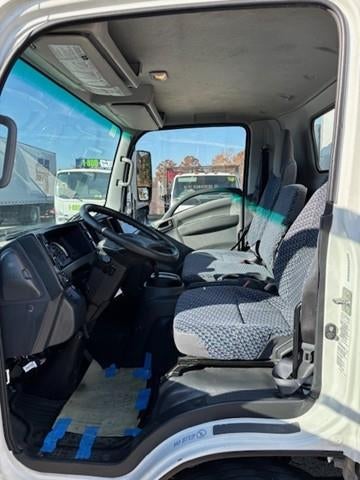 2023 Isuzu NPR-XD Base