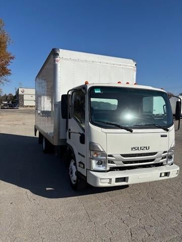 2023 Isuzu NPR-XD Base