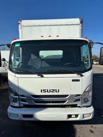 2023 Isuzu NPR-XD Base