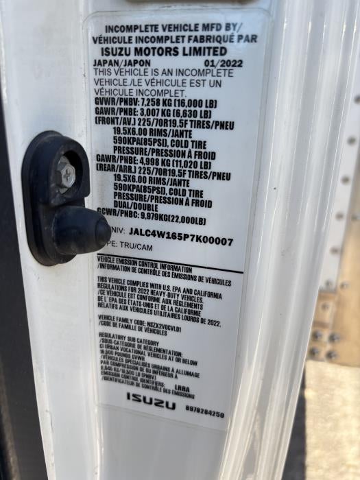 2023 Isuzu NPR-XD Base